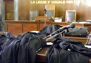 Calvi Risorta: FISSATA LUDIENZA DI CONVALIDA, DOMANI SARANNO ASCOLTATI DAL MAGISTRATO I TRE MINORENNI FERMATI PER TENTATA RAPINA 