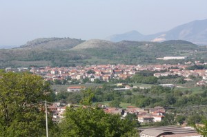 http://www.caleno24ore.it/wordpress/wp-content/uploads/2012/10/Calvi-Risorta-300x199.jpg