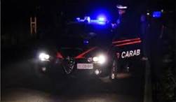 http://www.teleradio-news.it/wp-content/uploads/2014/08/carabinieri-22x13-notte+cales-4.jpg