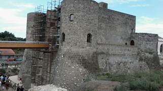 http://caserta24ore.altervista.org/wp-content/uploads/2016/08/castello_calvi-540x300.jpg